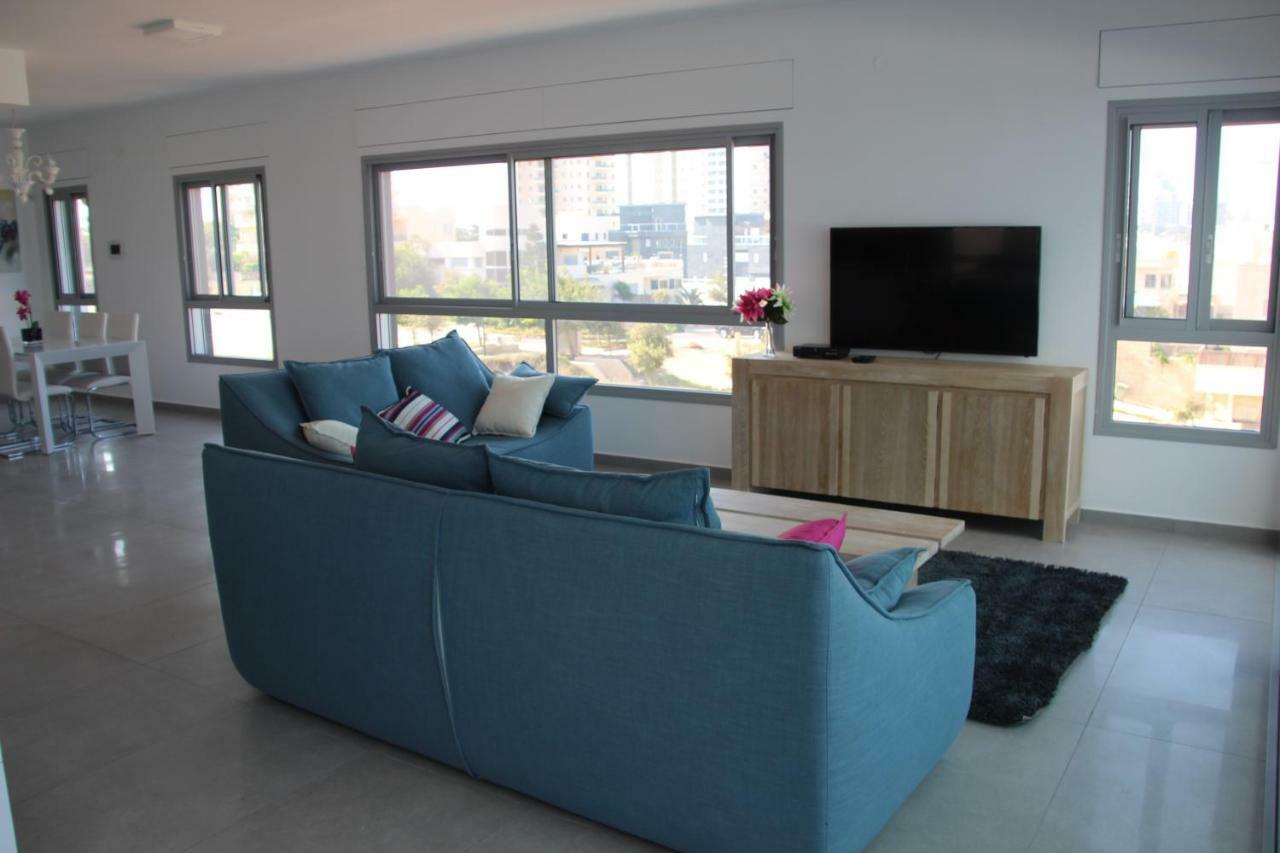 Seascape Terraces Netanya Villa Kültér fotó