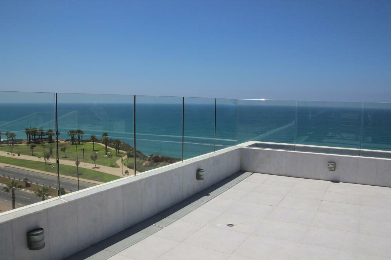 Seascape Terraces Netanya Villa Kültér fotó