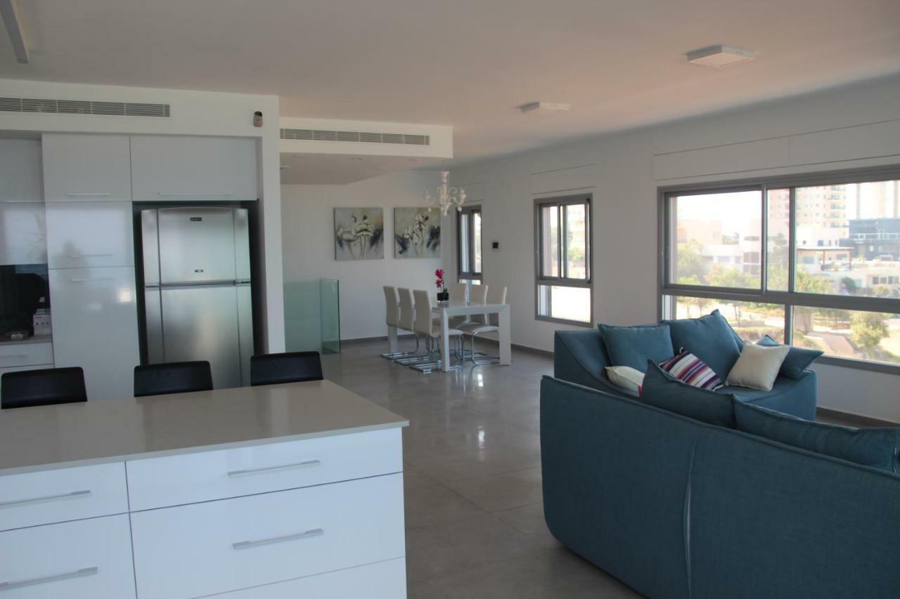 Seascape Terraces Netanya Villa Kültér fotó
